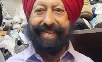 सेक्टर 19 बूथ मार्कीट के चेयरमैन अमृत पाल (पाली) ने चंडीगढ़ नगर निगम से पार्किंग और शौचालय बनाने की मांग*