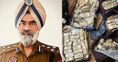 CBI द्वारा गिरफ्तार DIG हरचरण भुल्लर के ठिकानों पर मिले पांच करोड़ कैश / डेढ़ KG सोना, 22 बेशकीमती घड़ियां/जानिए चंडीगढ़ की कोठी से CBI को और क्या-क्या मिला?*