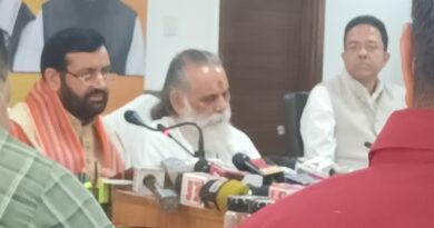 *हरियाणा के मुख्यमंत्री नायब सैनी ने चंडीगढ़ में आयोजित प्रेसवार्ता में महिला क्रिकेट खिलाड़ियों को जीत की बधाई दी। अंतराष्ट्रीय गीता महोत्सव को लेकर महामंडलेश्वर ज्ञानानन्द महाराज ने बताया विश्व मे पहुंच रही है कुरूक्षेत्र से गीता की आवाज*