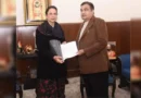 निलंबित नवजोत कौर सिद्धू ने केंद्रीय मंत्री गडकरी से की मुलाकात/तस्वीरें शेयर कर बताया कारण*