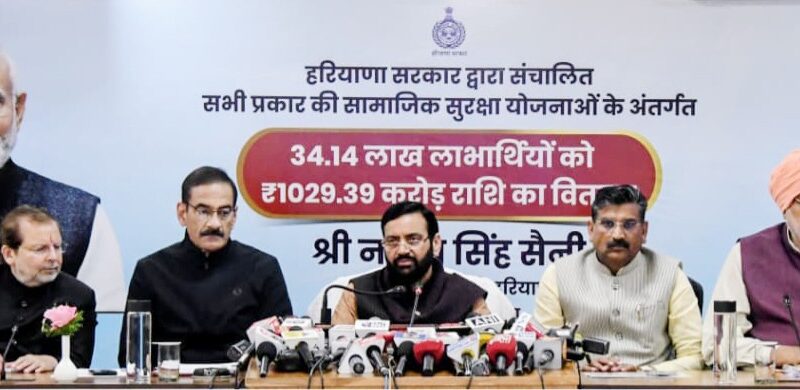 सीएम नायब ने पेंशन को लेकर विपक्ष पर भ्रम फैलाने का लगाया आरोप / हर गरीब तक सीधा लाभ पहुंचा रही है डबल इंजन की सरकार*