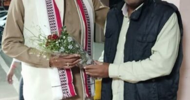 पूर्व मंत्री रामबिलास शर्मा ने नेता प्रतिपक्ष राहुल गांधी पर लगाया देशविरोधी बयान देने का आरोप, सरकार से मुकदमा दर्ज करने की मांग*