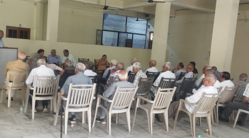 हरियाणा के रिटायर्ड प्रिंसिपलों व प्रोफेसरों में जबरदस्त रोष / महासंगठन की बुलाई आपात बैठक*