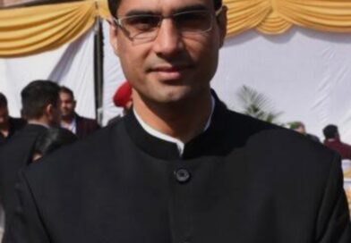 *हरियाणा सरकार ने फिर किये IAS तथा HCS अधिकारियों के नियुक्ति एव तबादले / वर्तमान कार्यभार के साथ मनीष लोहान माइंस जियोलॉजी तथा सूचना एवं जनसंपर्क विभाग के अतिरिक्त निदेशक नियुक्त*