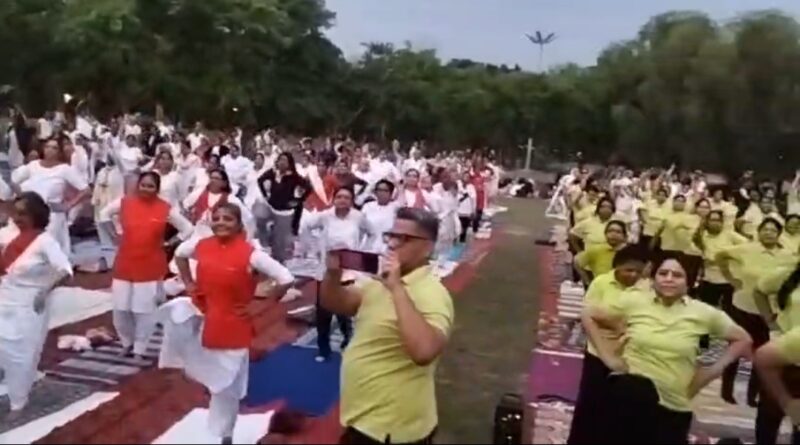 पंचकूला में योग शिविर का सफल आयोजन / 500 लोग हुए शामिल*