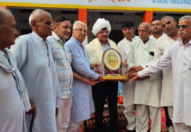 *सेवानिवृत्त वरिष्ठ आईएएस जयबीर सिंह आर्य का पैतृक गांव मिर्चपुर में हुआ ऐतिहासिक अभिनन्दन*