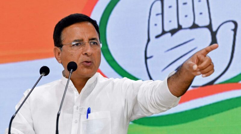 सांसद सुरजेवाला ने कहा भाजपा के राज में पेट्रोल पहली बार 100 रुपये पार/ पेट्रोल, डीजल, CNG व रसोई गैस की कीमतों में बढ़ोत्तरी वापस लें सरकार!