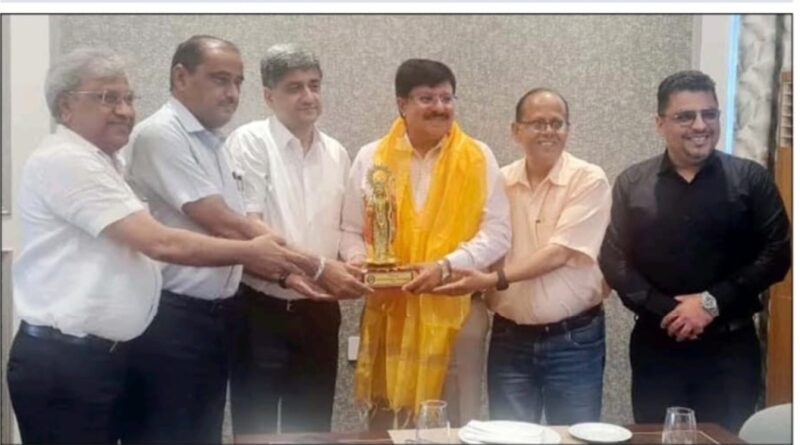 जयवीर सिंह आर्य आईएएस के सेवानिवृत होने पर उनके सम्मान में प्रदेश के अनेको स्थान समारोह हो रहे है आयोजित*