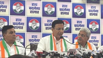 कांग्रेस सांसद रणदीप सुरजेवाला ने लगाया बड़ा आरोप लगाते हुए कहा पंचकूला निगम चुनाव में डुप्लीकेट वोटों से की चोरी*