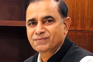 *हरियाणा सरकार ने फिर किया बड़ा प्रशासनिक फ़ेरबदल/ 8 IAS तथा 10 HCS अधिकारियों के किये तबादला एवं नियुक्ति आदेश जारी/ डॉ वीरेंद्र दहिया हायर एजुकेशन के निदेशक नियुक्त*