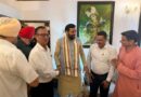 हरियाणा के मुख्यमंत्री नायब सिंह सैनी ने पंजाब के पूर्व सीएम प्रकाश सिंह बादल के चचेरे भाई मेजर भूपेंद्र सिंह बादल के चंडीगढ़ निवास पर पहुंचकर जाना स्वास्थ्य का हाल / इस मौके पर उनके बेटे अमर वीर सिंह एडवोकेट, मंजिंदर सिंह बराड़ कोटकपूरा तथा सिरसा से डॉ संजीव टुटेजा उपस्थित रहे।