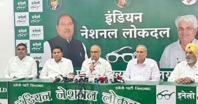 हरियाणा की बीजेपी सरकार रिटायर्ड IAS अधिकारियों की बनी शरणस्थली / रिटायर्ड आईएएस तथा अन्य अधिकारियों को सेवा विस्तार देकर युवाओं का मार रहे हक*