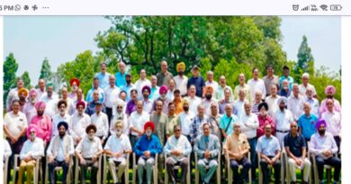 ​पंजाब के राज्यपाल द्वारा वरिष्ठ पत्रकारों को चिकित्सा सुविधाएं प्रदान करने का आश्वासन / गवर्नर ने सीनियर जर्नलिस्ट्स फोरम के साथ किया विचार-विमर्श*