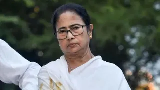 तृणमूल कांग्रेस के मौजूदा हालात पर भाजपा मंत्री दिलीप घोष ने कहा तृणमूल “पार्टी में अब बचेंगे सिर्फ बुआ और भतीजा!*