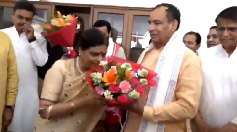 डॉ अर्चना गुप्ता ने प्रदेश कार्यालय पंचकमल में आयोजित समारोह में किया पद ग्रहण / सीएम नायब सिंह सैनी सहित सभी मंत्री एवं नेता रहे मौजूद*
