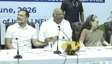 दिल्ली में INDIA ब्लॉक की बैठक, राहुल, ममता-अखिलेश मौजूद / शरद पवार बोले- सबका साथ रहना जरूरी*