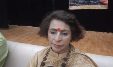 नर्सिंग स्टाफ से विवाद पर माफी न मांगने पर अड़ी महिला आयोग की अध्यक्ष रेनू भाटिया ने आखिरकार सीएम को सौंपा त्यागपत्र*