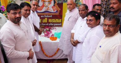हरियाणा के पीब्ब्ल्यूडी मंत्री रणबीर गंगवा ने बरवाला में संत शिरोमणि कबीर दास महाराज जी की जयंती के अवसर पर आयोजित कार्यक्रम में बतौर मुख्य अतिथि के रूप में हुए उपस्थित*