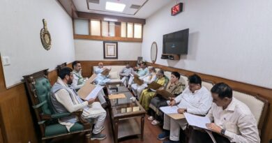 हरियाणा विधान सभा सचिवालय में बुधवार को बीएसी बैठक की अध्यक्षता करते विस अध्यक्ष हरविन्द्र कल्याण / साथ हैं मुख्यमंत्री नायब सिंह एवं एलोपी लीडर भूपेंद्र हूडा औऱ विधानसभा सेक्रेटरी IAS वीरेंद्र दहिया* बैठक में आगामी मानसून सत्र के कार्य एवं कार्यसूची पर विस्तार से किया गया विचार-विमर्श*