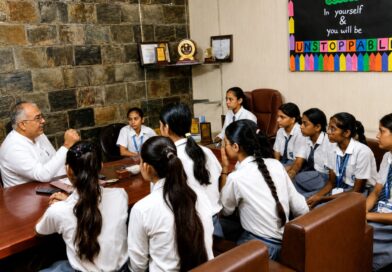 सांसद भाटिया ने कहा बेटियों को आत्मनिर्भर बनने का संकल्प लेकर आगे बढ़ना चाहिए/ ‘समय बर्बाद न करें, शिक्षा और स्वास्थ्य को दें प्राथमिकता’*