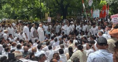 HKRN कर्मियों को पक्का करने की मांग को लेकर हरियाणा कांग्रेस का प्रदर्शन*