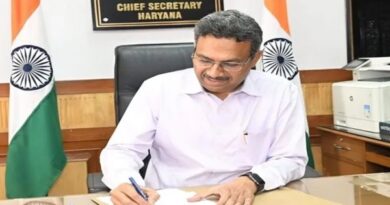 *मुख्य सचिव का बेहतरीन फैंसला / हरियाणा सिविल सचिवालय में दशकों से एक ही सीट पर जमे सहायकों को बदलने से कर्मचारी खुश / सुपरिंटेंडेंट की लिस्ट का इंतजार*