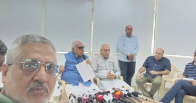 *हरियाणा के पूर्व सीएम तथा नेता प्रतिपक्ष भूपेंद्र हूडा ने नायब सरकार को घेरते हुए कहा किसानों को MSP न देकर सरकार किसानों के साथ कर रही धोखा*